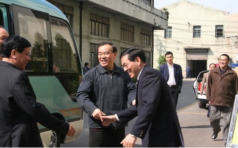 呂祖善省長(zhǎng)來(lái)我集團(tuán)公司調(diào)研，加快發(fā)展裝備制造業(yè)