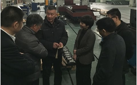 浦江縣委副書記、代縣長俞佩芬一行考察杭機(jī)股份